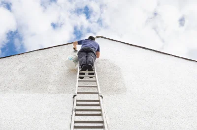 Peinture extérieure à Sainte-Croix-en-Jarez — façades et ravalement